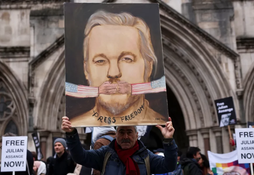 Julian Assange